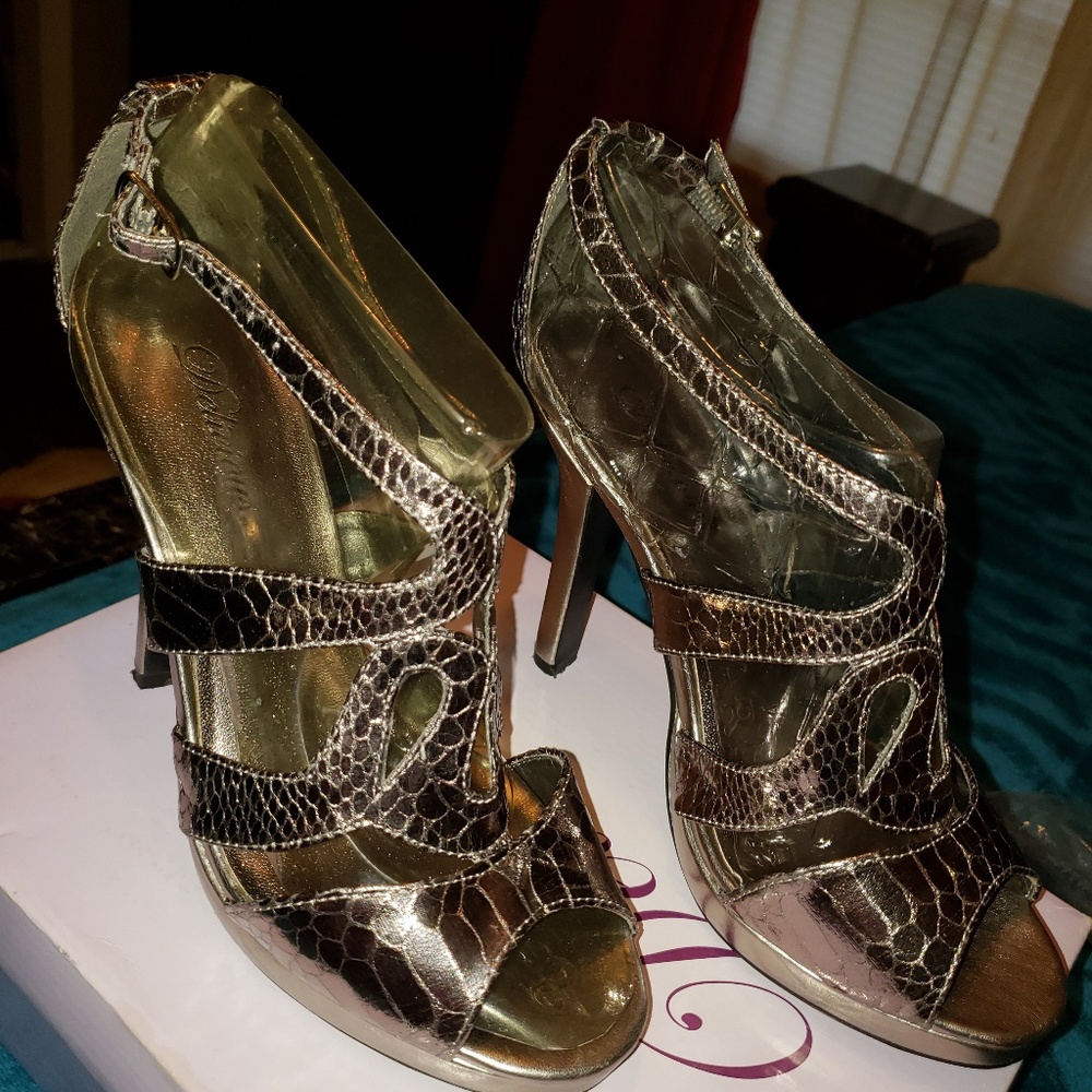 Delicious Shoes - Picture 5 of 5